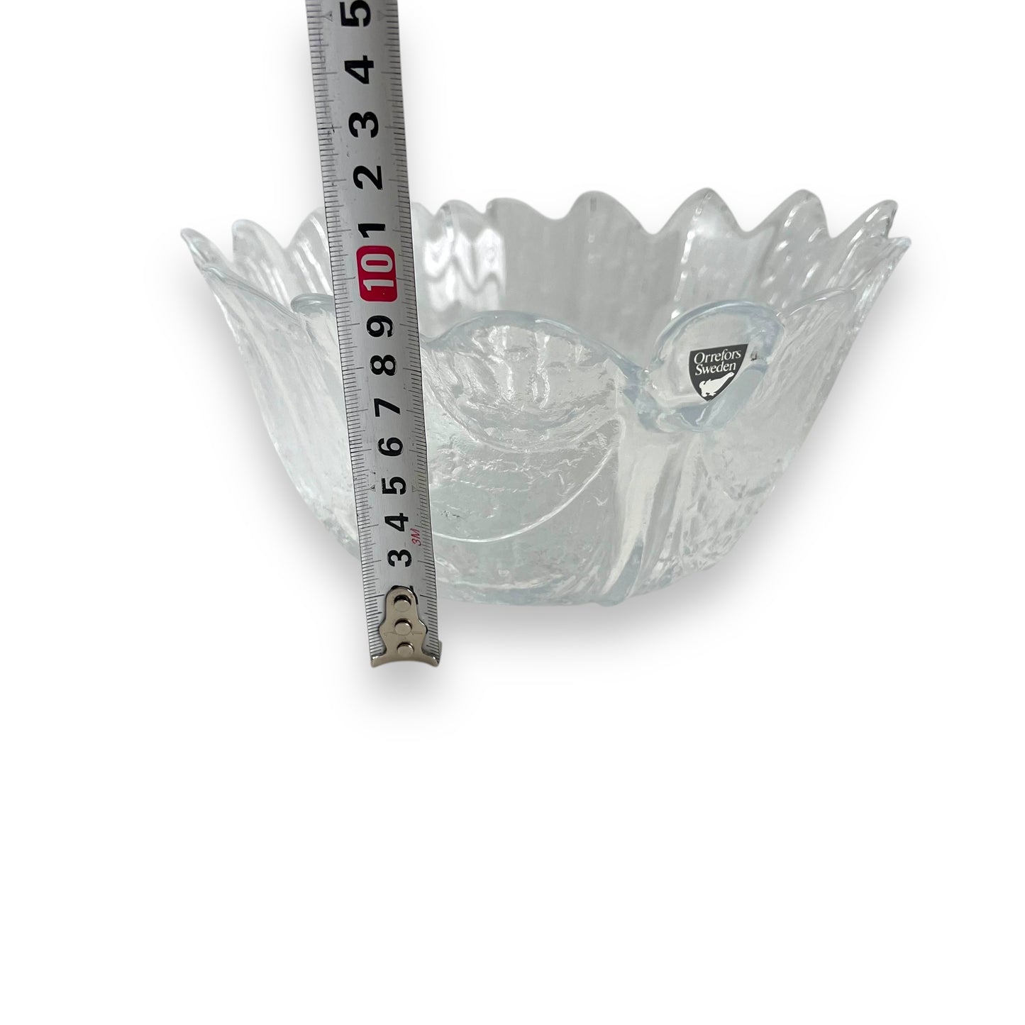 Orrefors (Sweden) "Eden" glass med sized leaf bowl designed by Lars Hellsten