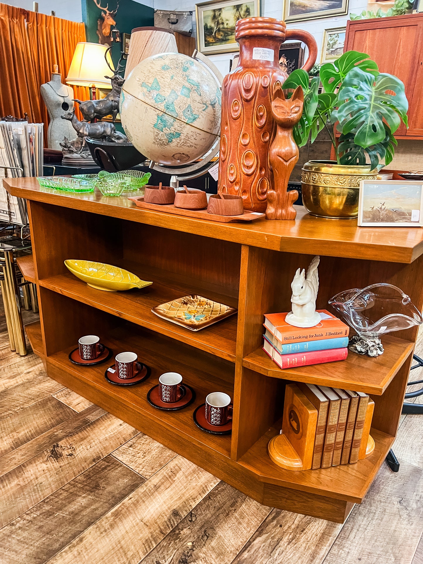 Teak Display & Storage Unit – Open Shelf Sideboard