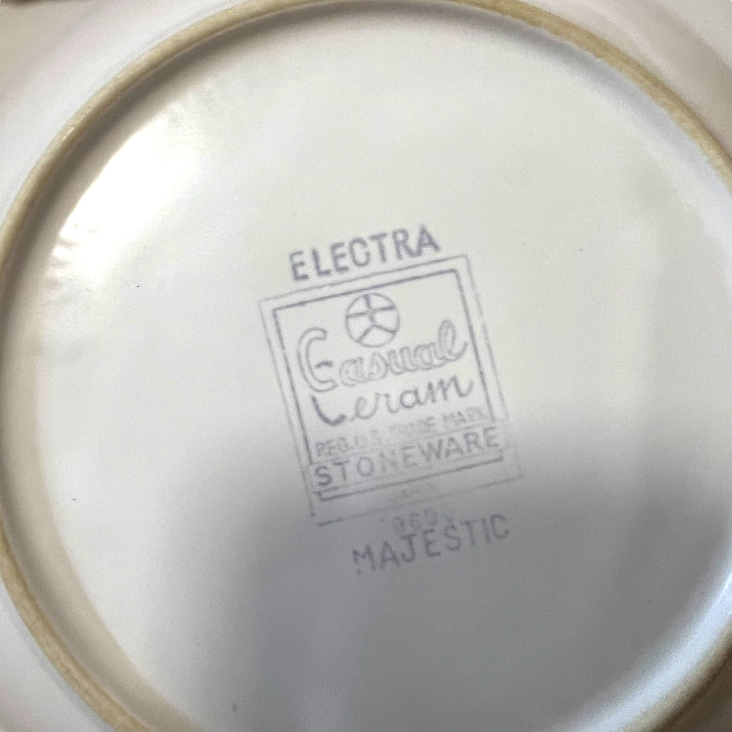 Casual Ceram “Majestic” Brown Stoneware Set | 2 Cups, 2 Saucers & 2 Side Plates