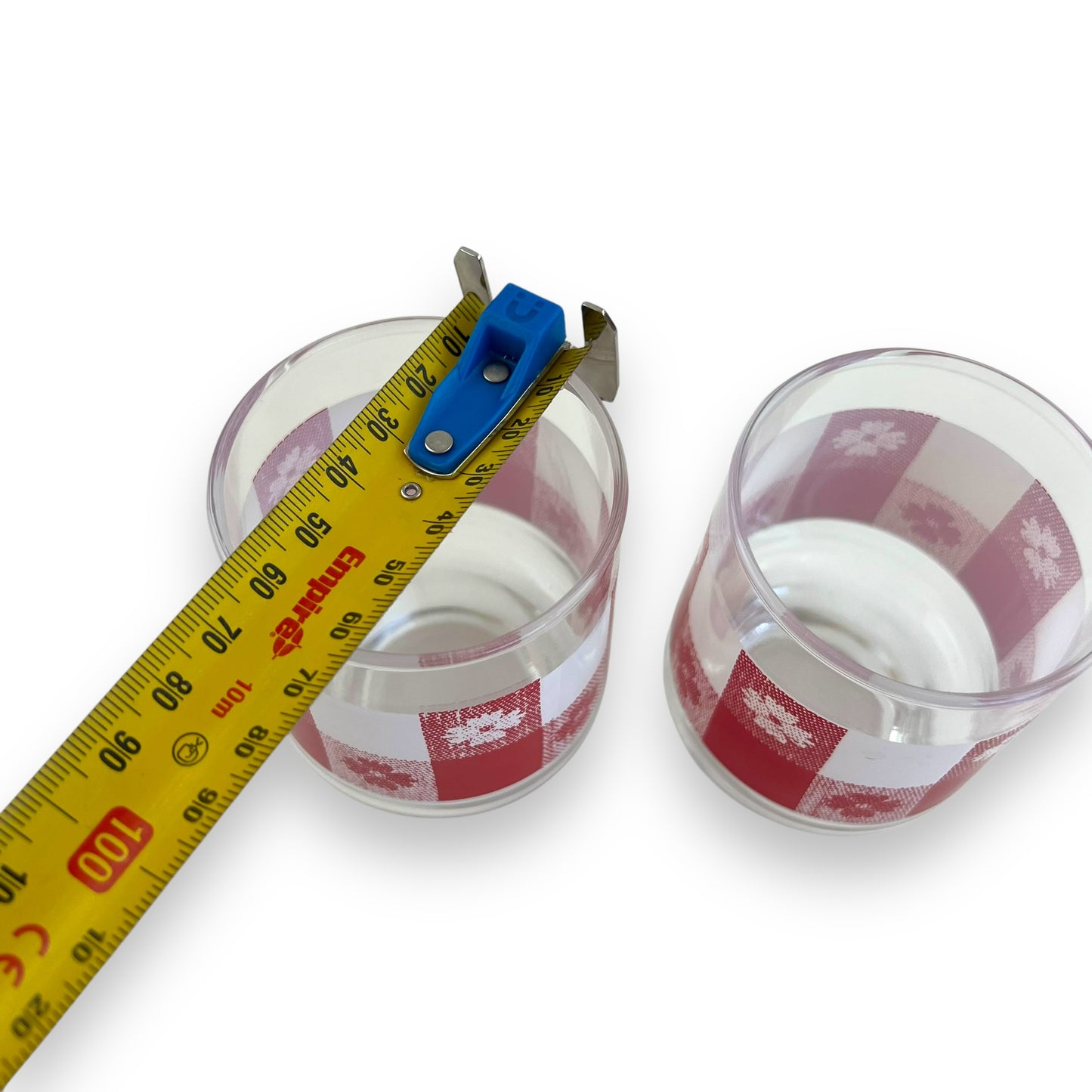 Red and white flower check pattern glass set of 2