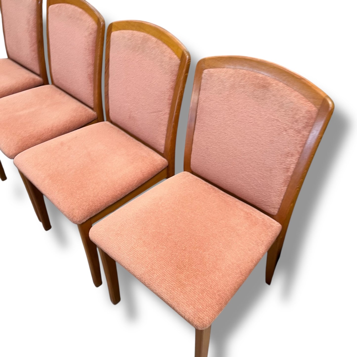 Set of 4 Parker Dining Chairs – Teak Frame with Blush Pink Upholstery