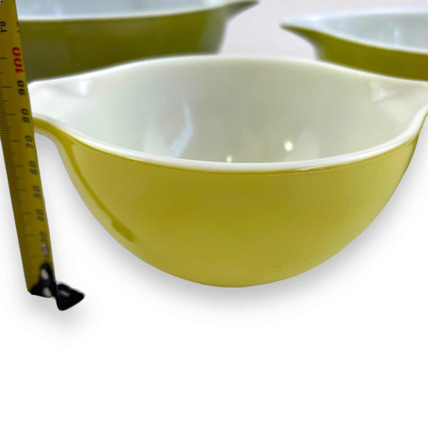 Pyrex mixing bowl green set of three large medium and small