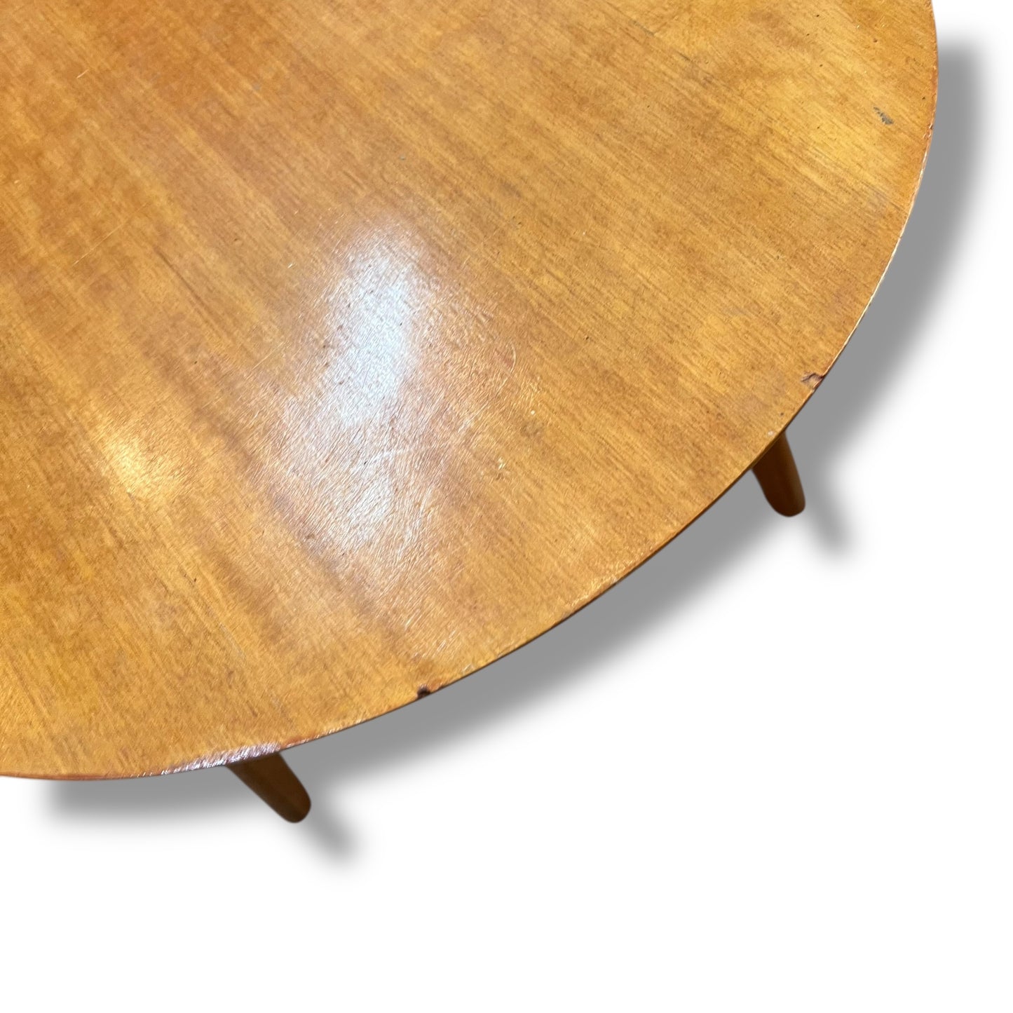 Kidney Shaped Coffee Table with Tapered Legs