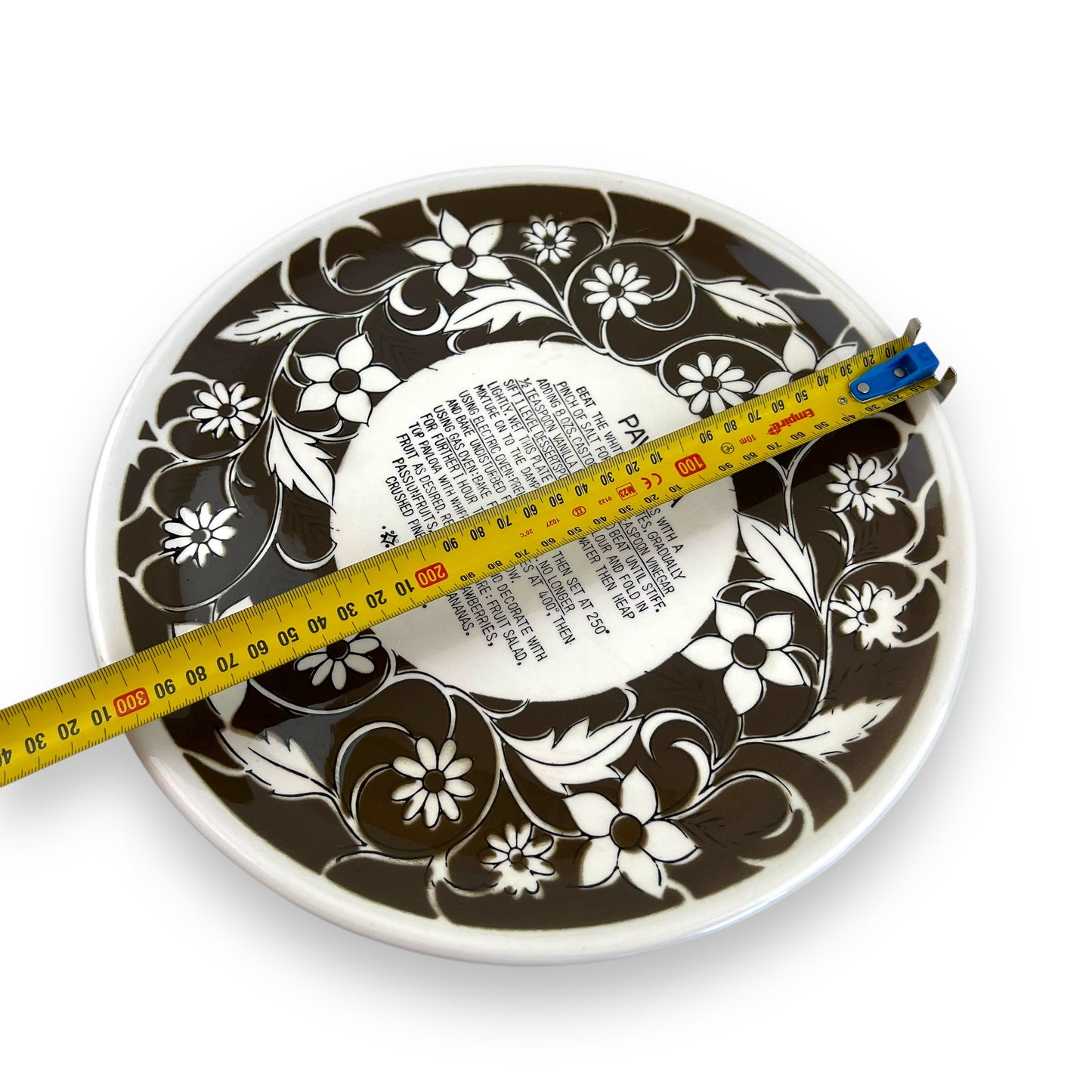 Pavlova Recipe Plate - Brown Flower Design
