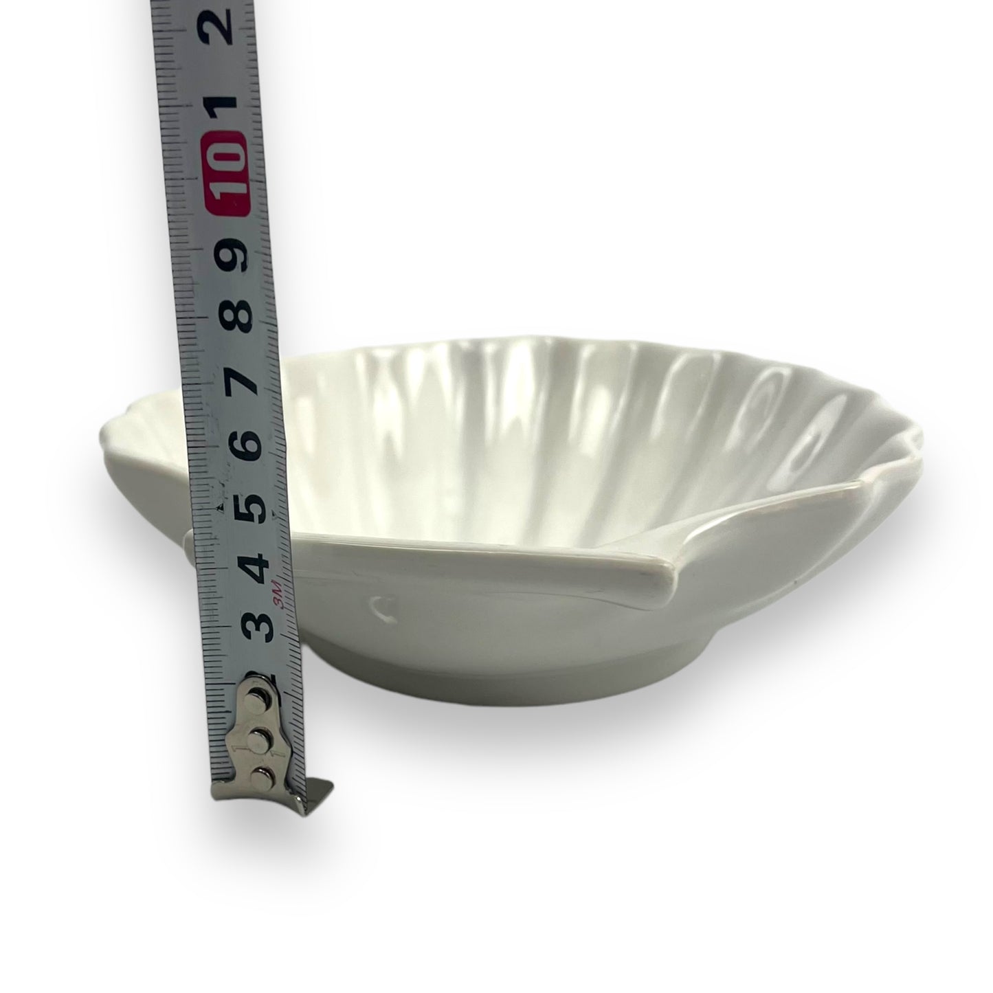 White shell bowl/trinket dish