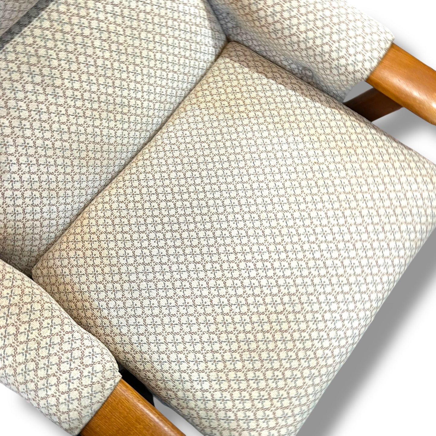 Tessa T21 Swivel Lounge Chair