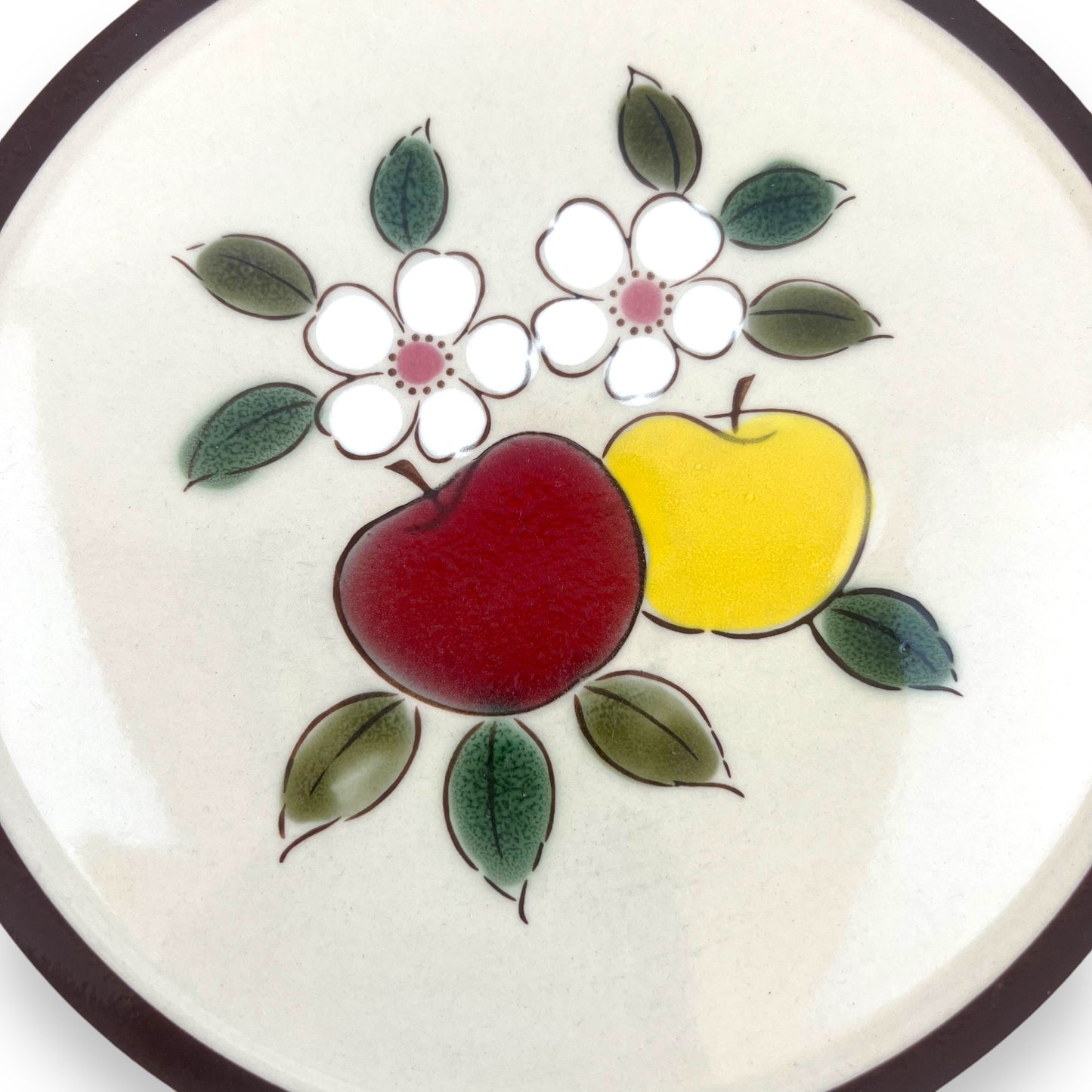 Momoyama Stoneware Plate | Apple & Blossom Design | 27cm Serving Plate