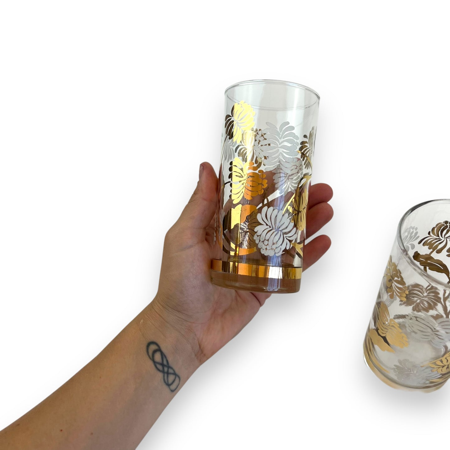 Gold leaf pattern glass set of 4