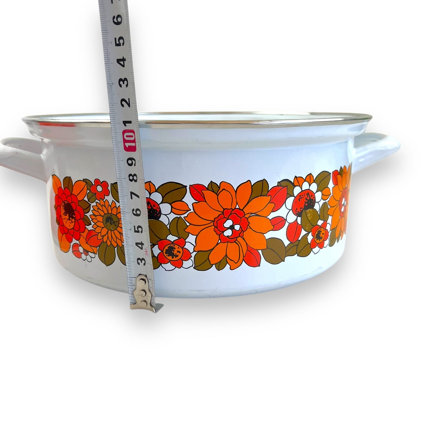 Floral Enamelware Cookpot – White & Orange Retro flower pattern with orange Lid