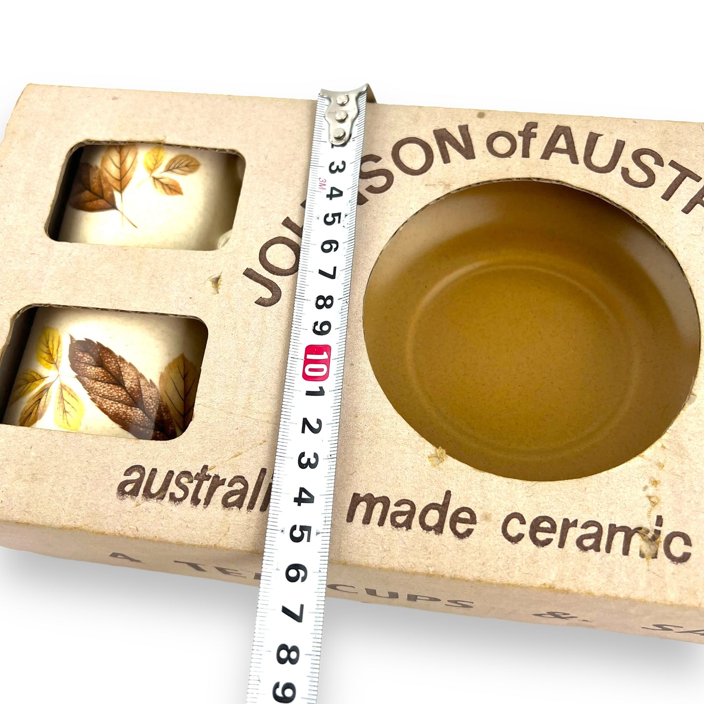 Johnson Australia 4 Teacups & 4 Saucers New in Box