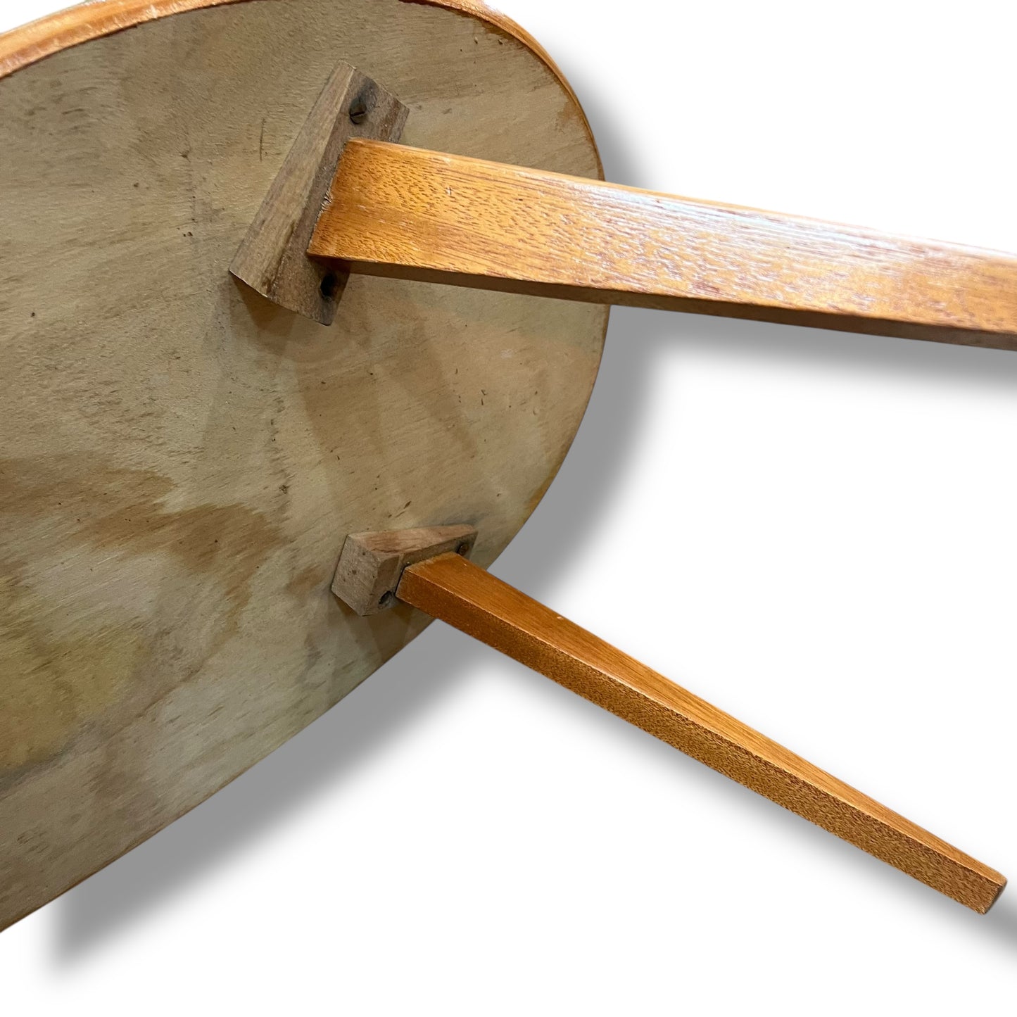 Kidney Shaped Coffee Table with Tapered Legs