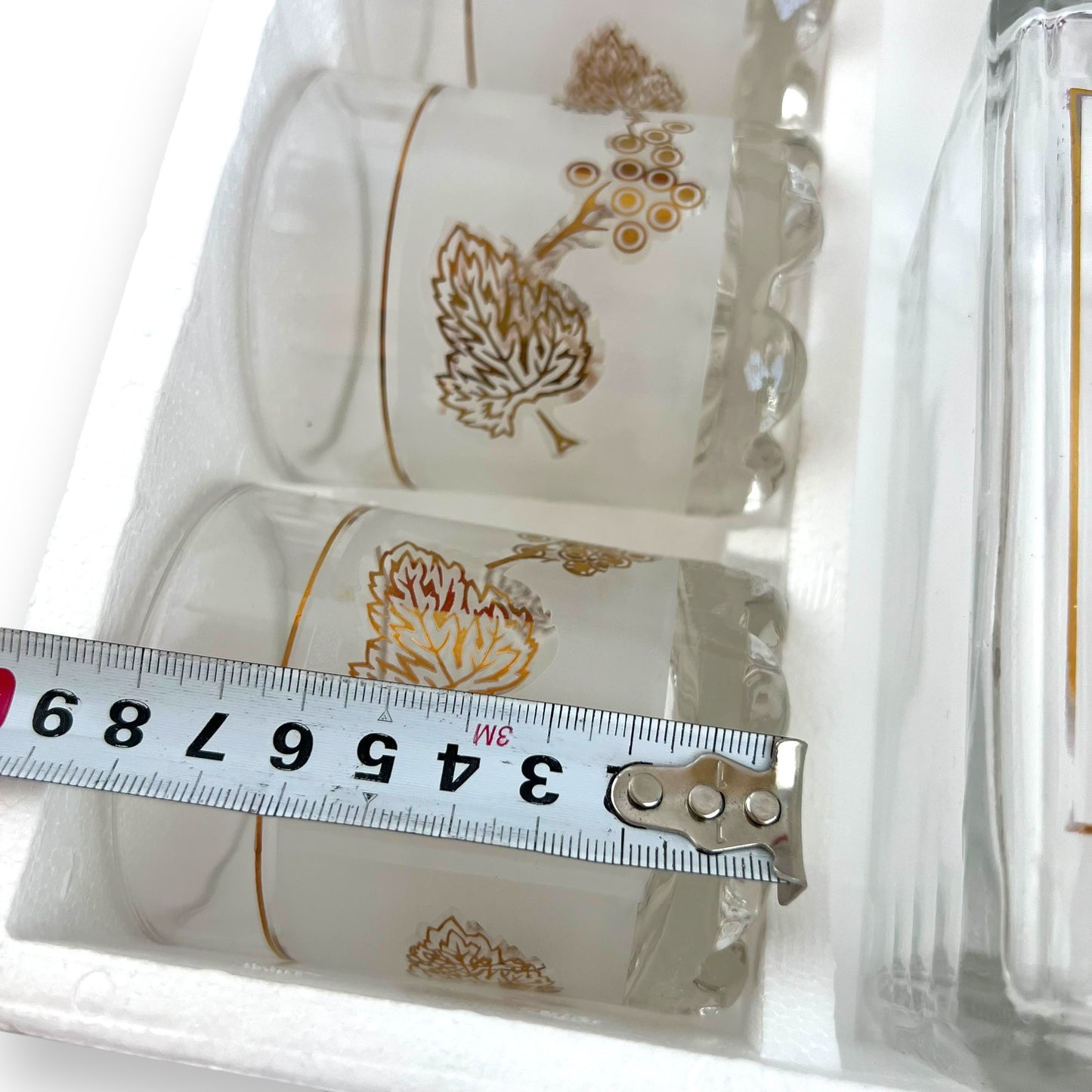 Whiskey Decanter & Glasses Gift Box Set – Frosted & Gold Grape Design (7-Piece)