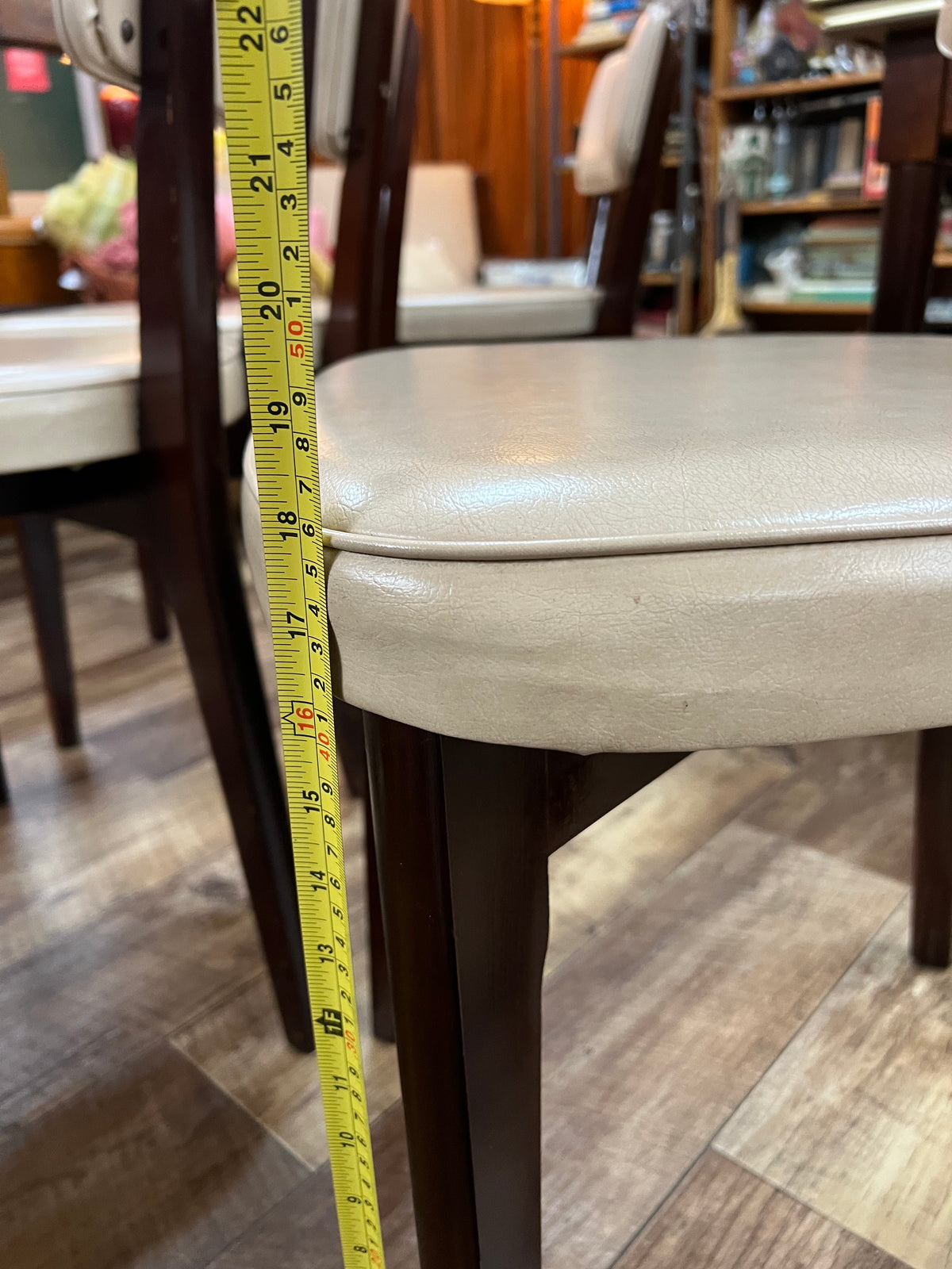 Set of 4 Dining Chairs – Cream Vinyl & Rosewood-Toned Timber