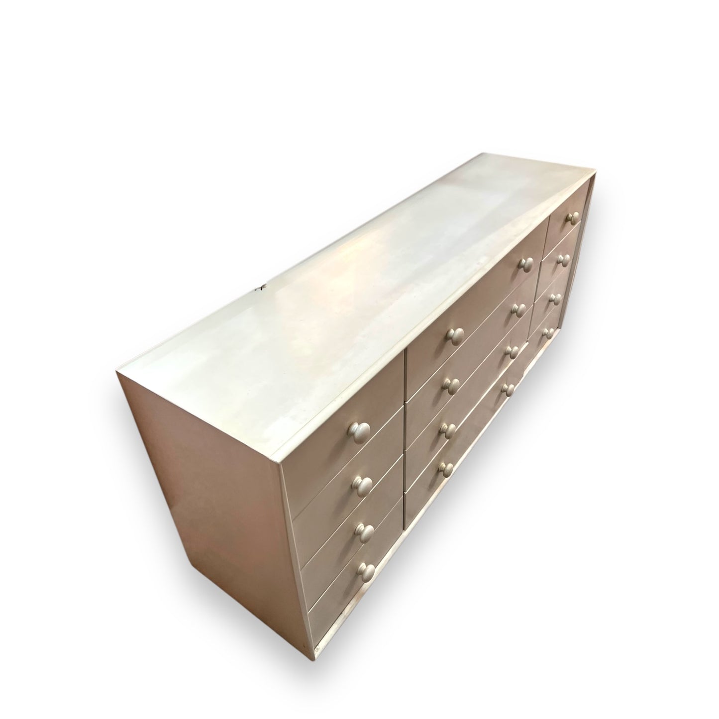 Alrob 12-Drawer white Chest of drawers