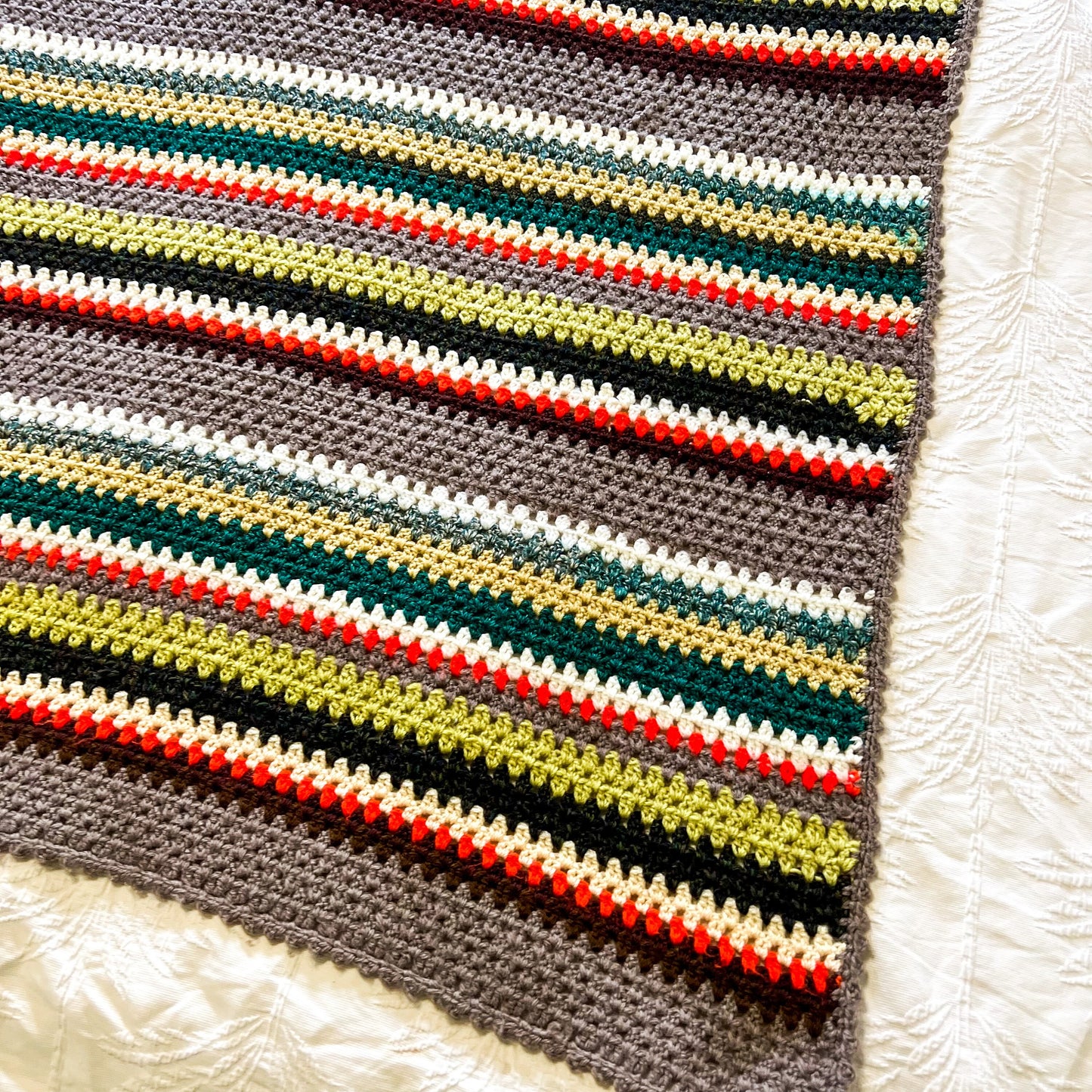 Multi colour striped crochet knit throw blanket 1150mm x 1600mm