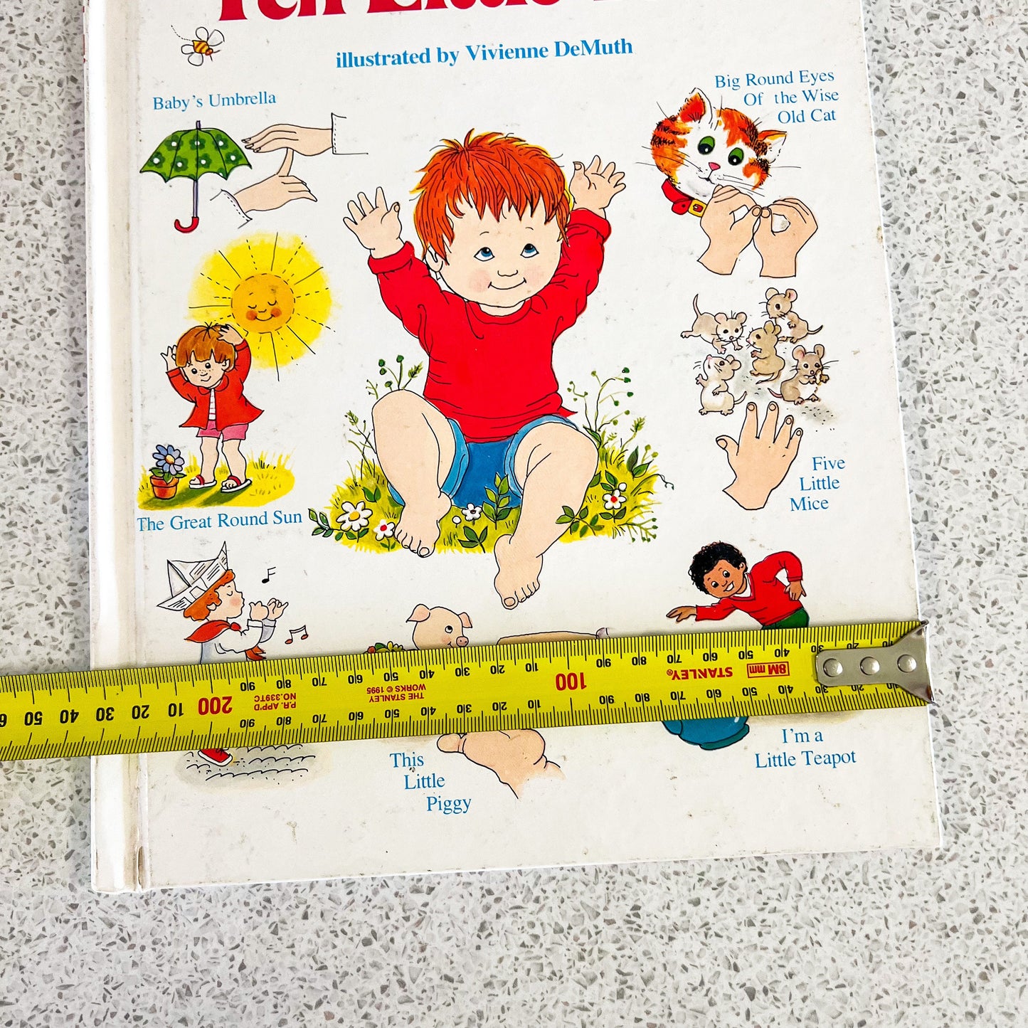 Ten Little Fingers Ten Little Toes illustrated by Vivienne DeMuth Childrens Book 1979