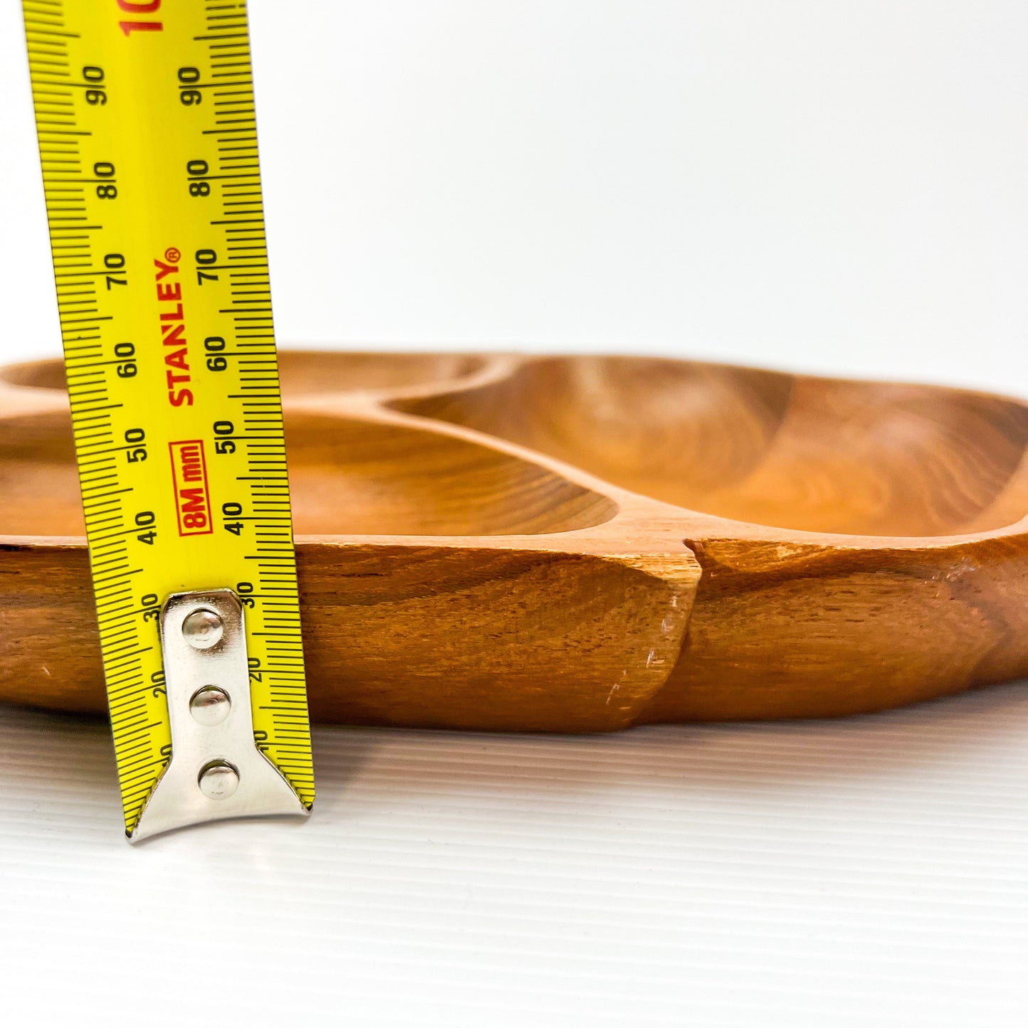 Wooden multi section leaf shape serving plate