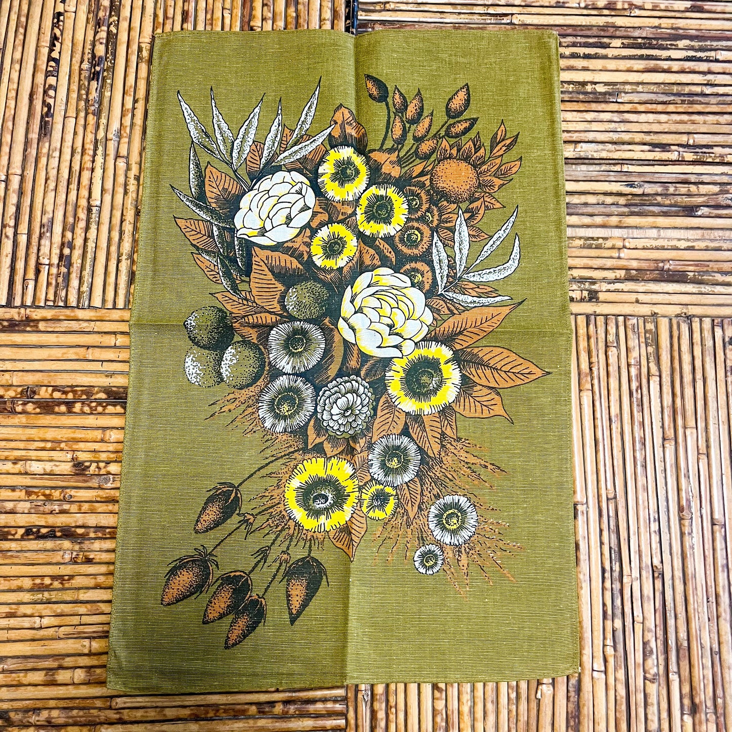 Retro Flower Tea Towel - 100% Cotton Made in Brazil