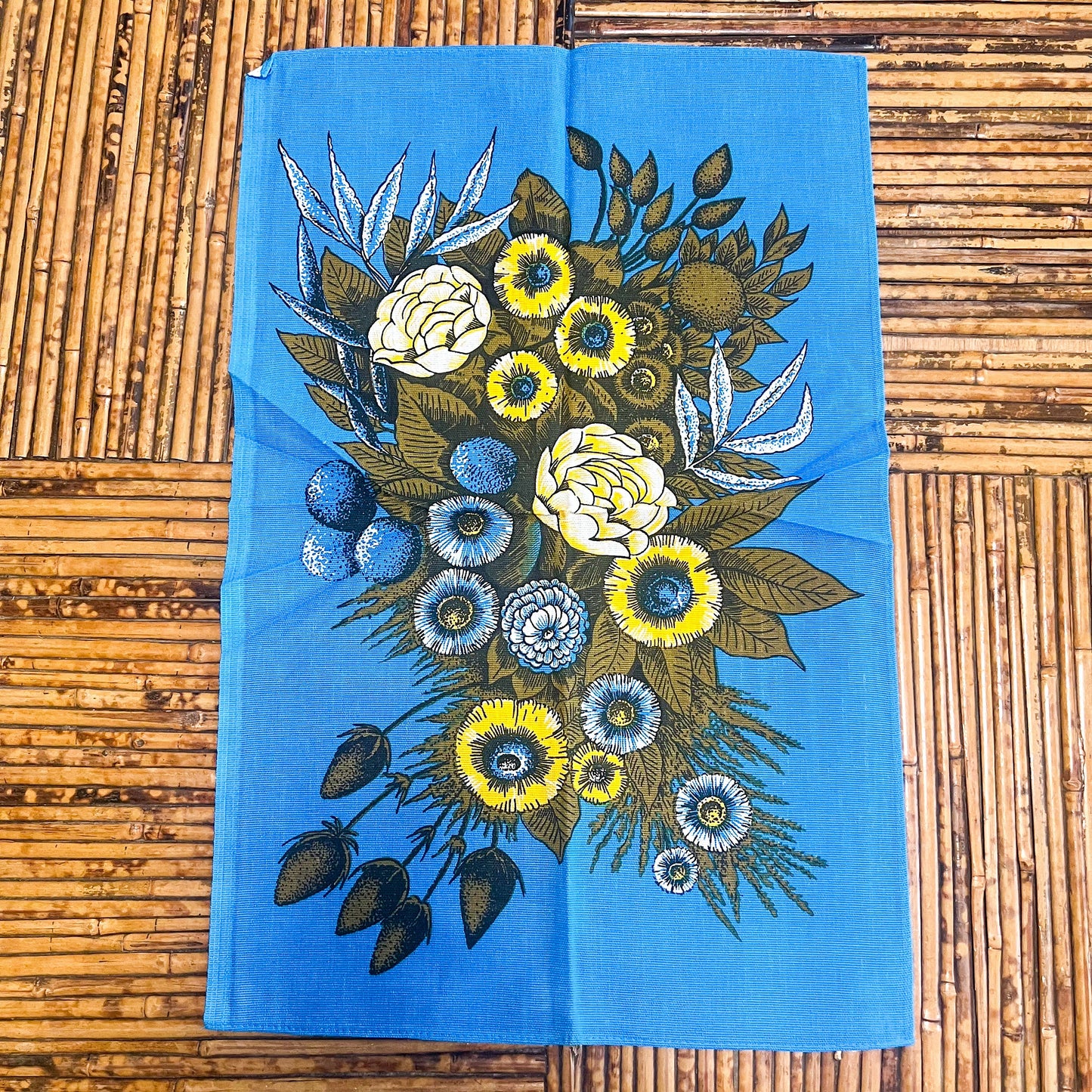 Retro Flower Tea Towel - 100% Cotton Made in Brazil