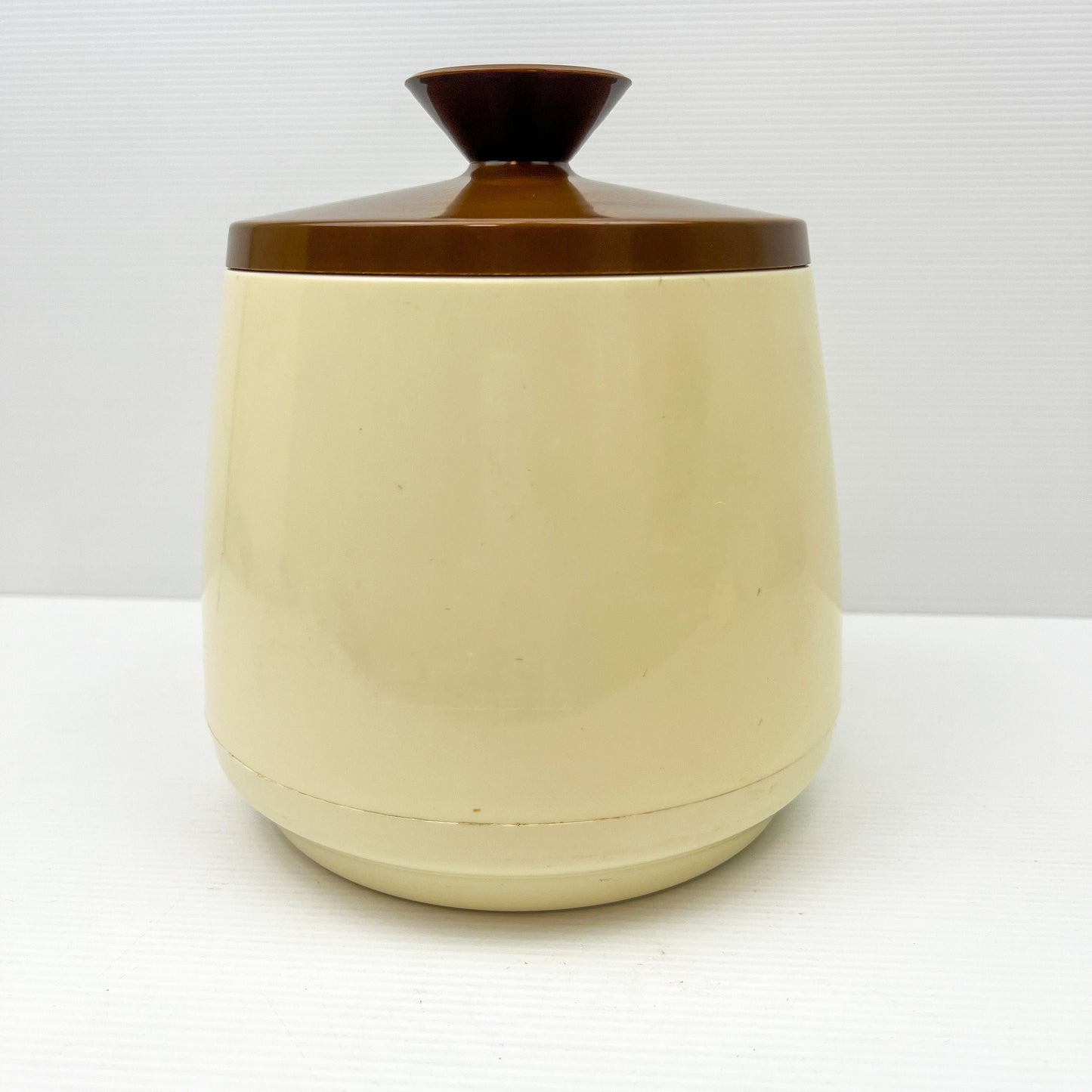 Retro Flower Plastic Storage Container