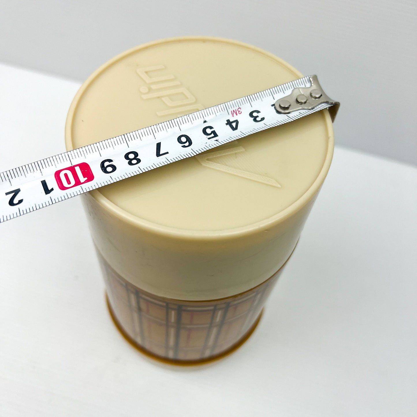 Aladdin Brown Plaid Plastic Thermos Vaccum Bottle