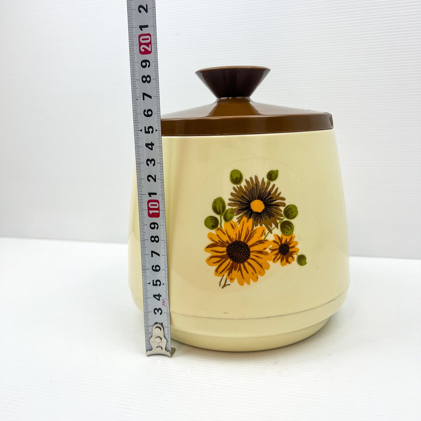 Retro Flower Plastic Storage Container