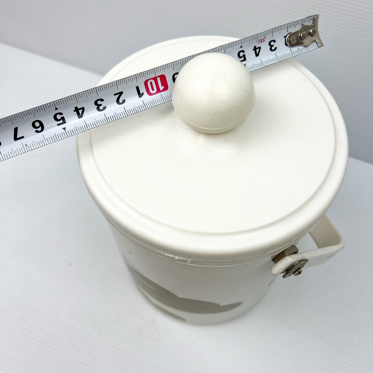 White and Gold Plastic Icd Bucket with clouds and birds artwork