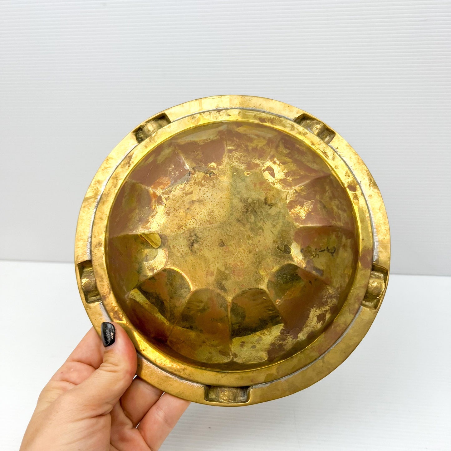 Vintage Round Brass Metal Ashtray