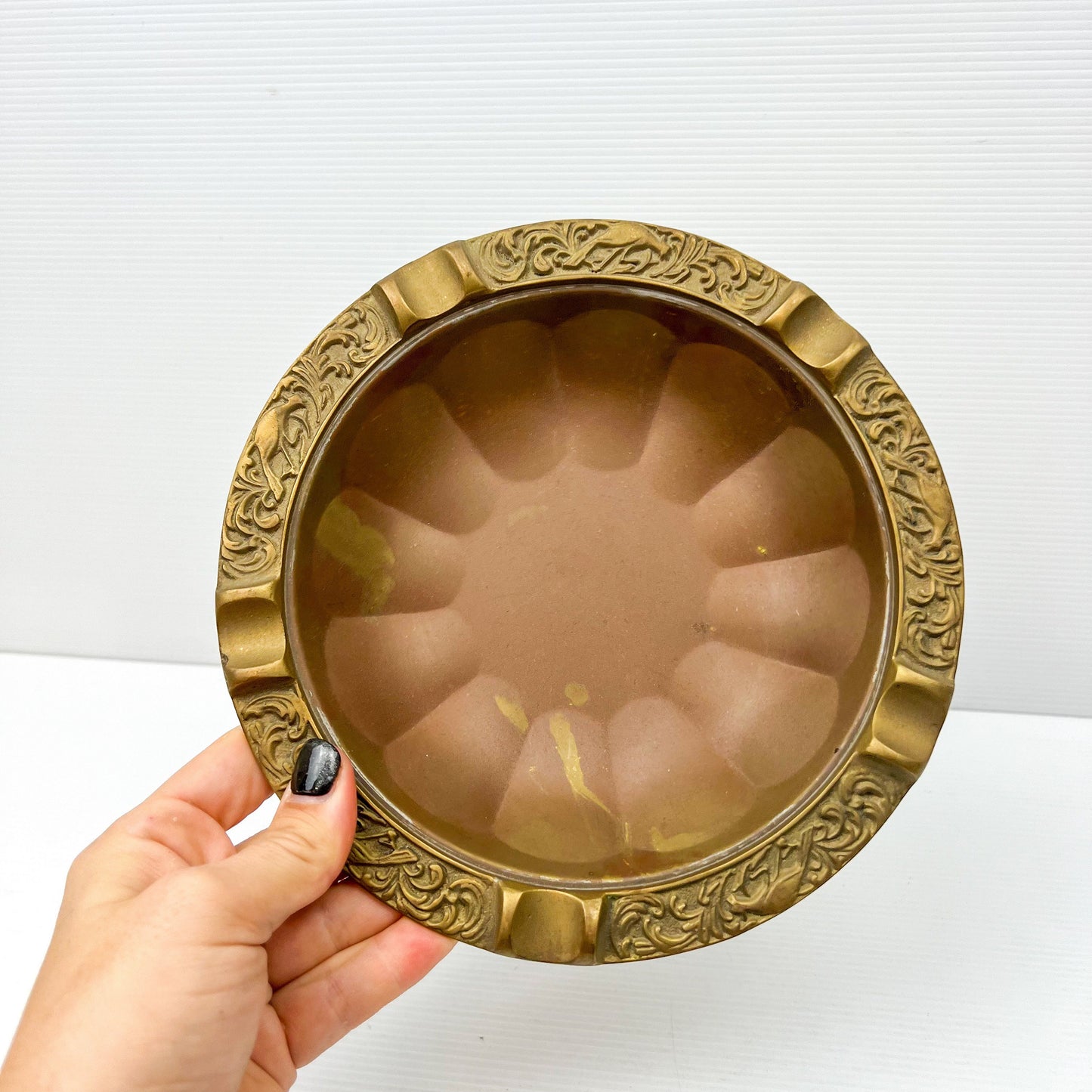 Vintage Round Brass Metal Ashtray