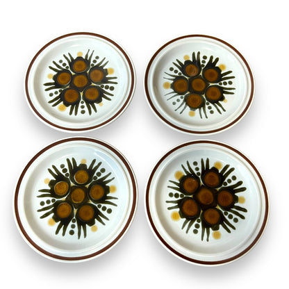 Set of 4 Classic Stoneware Side Plates - Fantasy Design