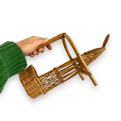 Wicker bottle holder