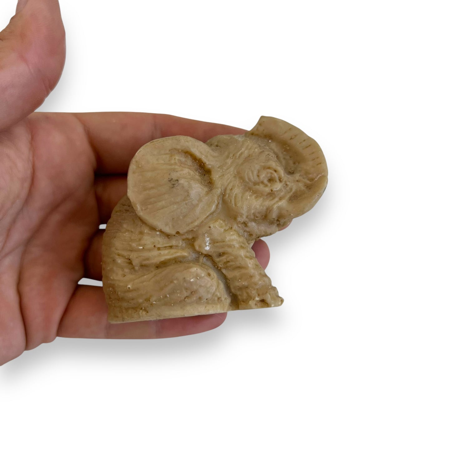 Sitting elephant ornament statue
