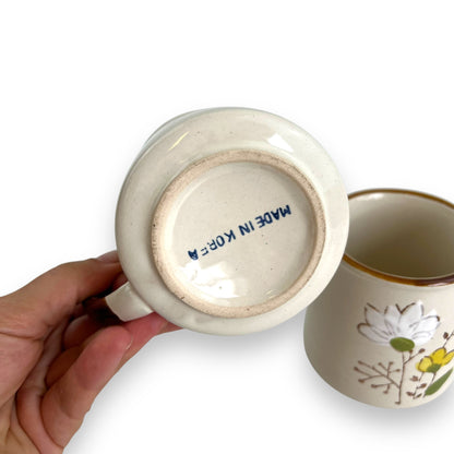 White & Yellow Flower Mug Set of 2