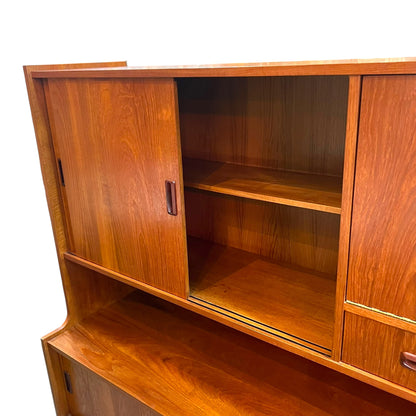 Mid-Century Teak Bar Cabinet & Storage Unit by Gainsborough Furniture - Please contact us for a delivery quote.