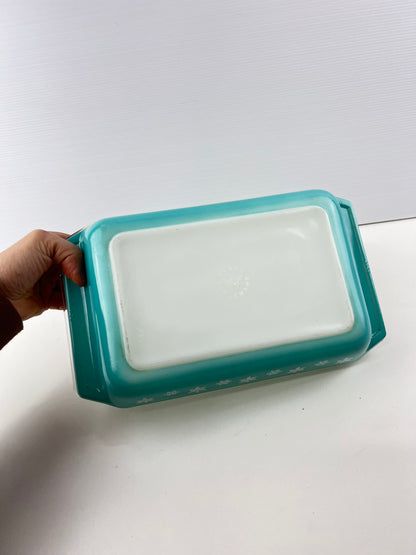 Pyrex Snowflake Turquoise Casserole Dish with Lid