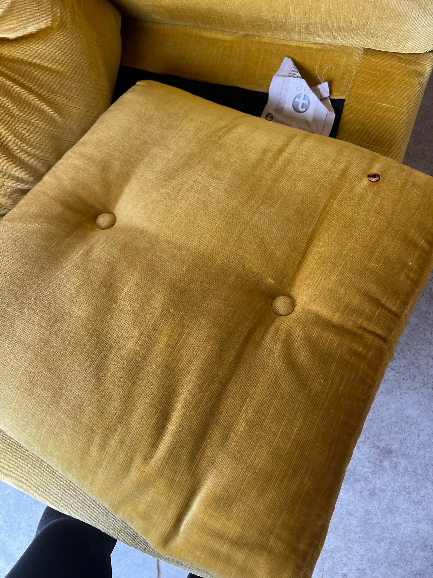 Fler Yellow Velvet Single Lounge Chair