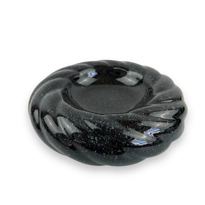Black 80s swirl ceramic dish