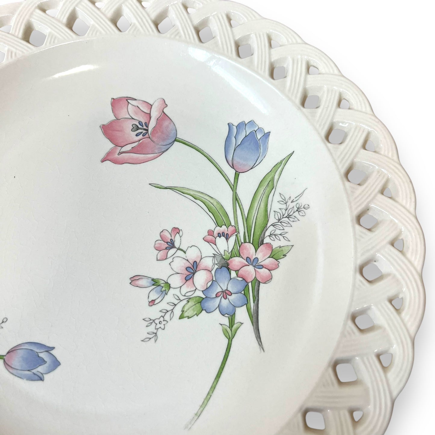 Yamazaki Royal Lattice Plate – Floral Design with Openwork Border, Made in Japan