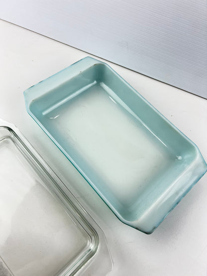 Pyrex Snowflake Turquoise Casserole Dish with Lid