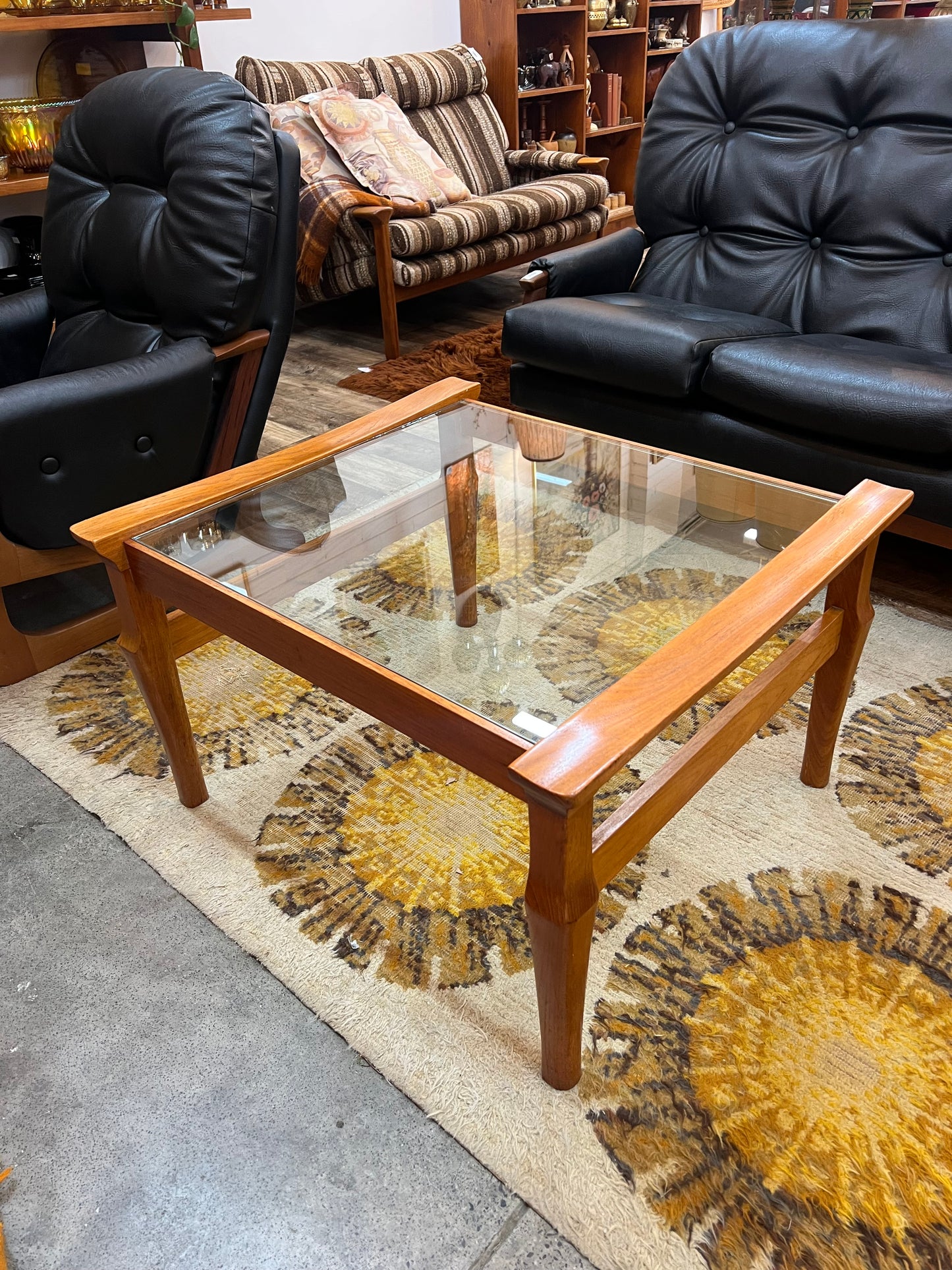 Burgess Mid-Century Glass Top Coffee Table – Solid Timber Frame