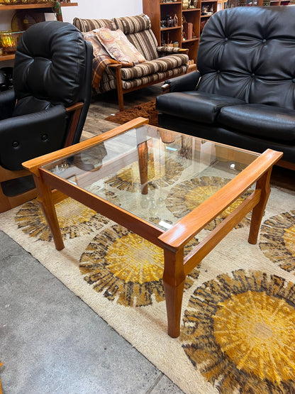 Burgess Mid-Century Glass Top Coffee Table – Solid Timber Frame
