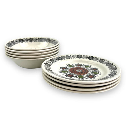 Broadhurst Side Plates x4 & bowls x5