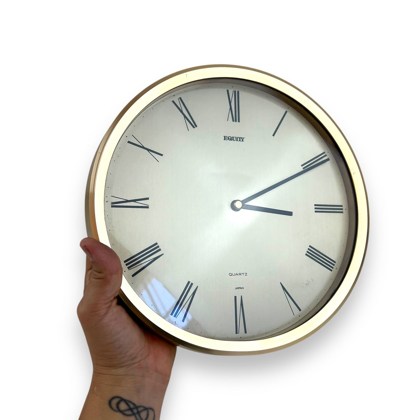 Equity Quartz Japan Clock
