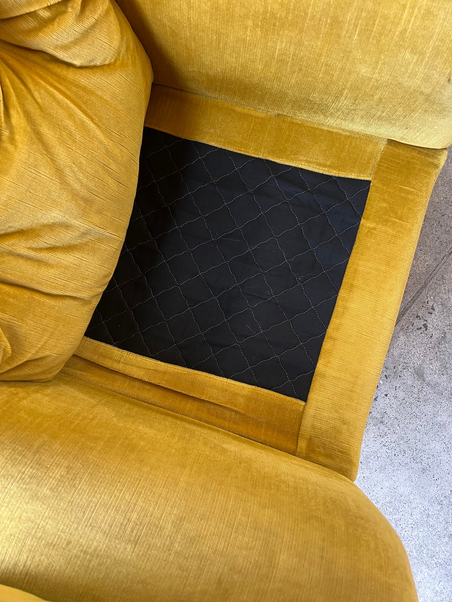 Fler Yellow Velvet Single Lounge Chair