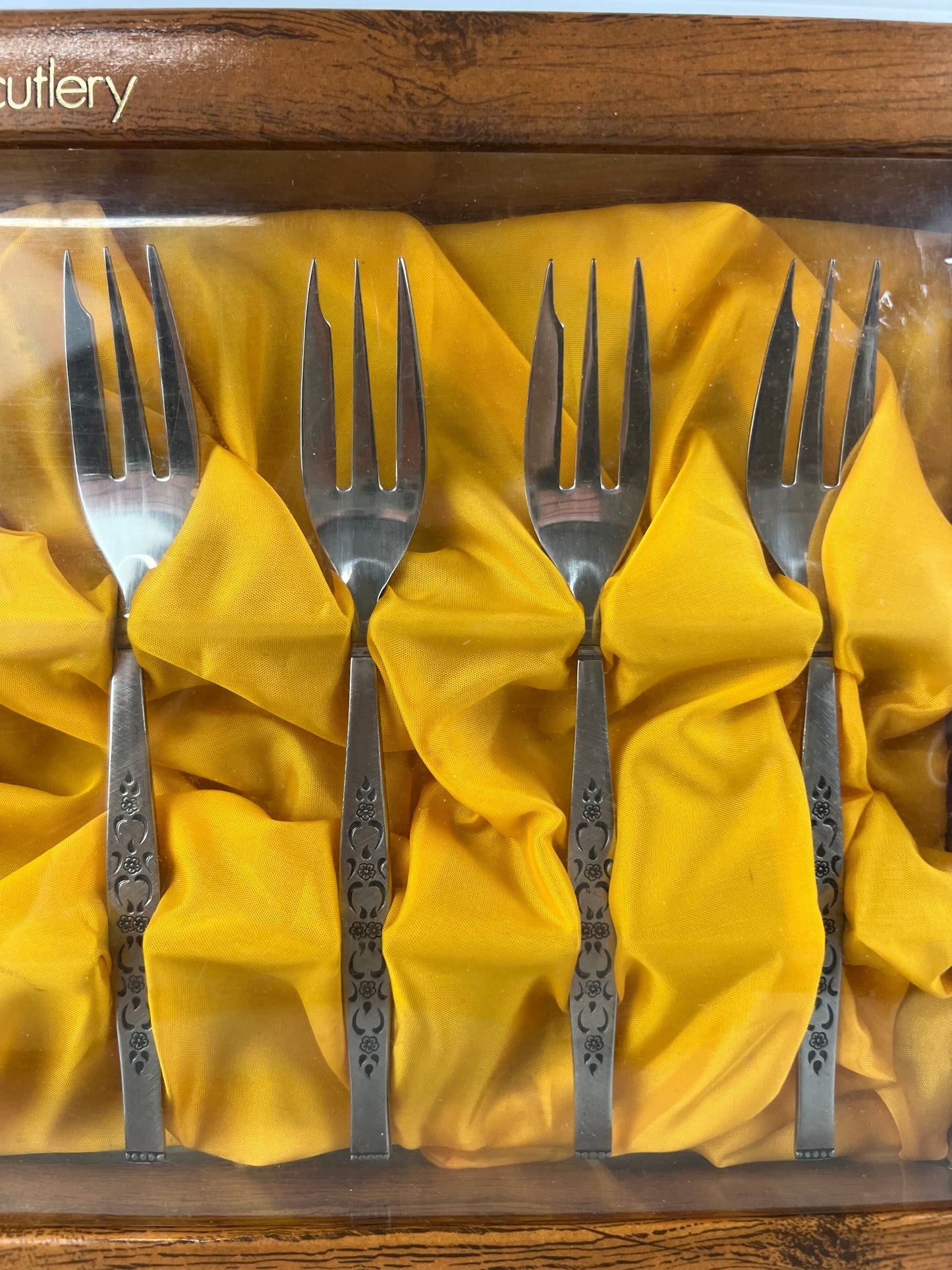 Wiltshire Dessert Fork Set in Box
