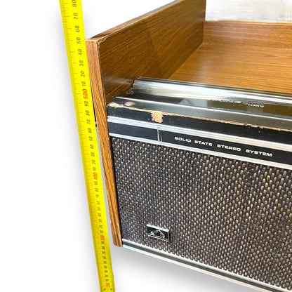 Record Player (not working sold as is)