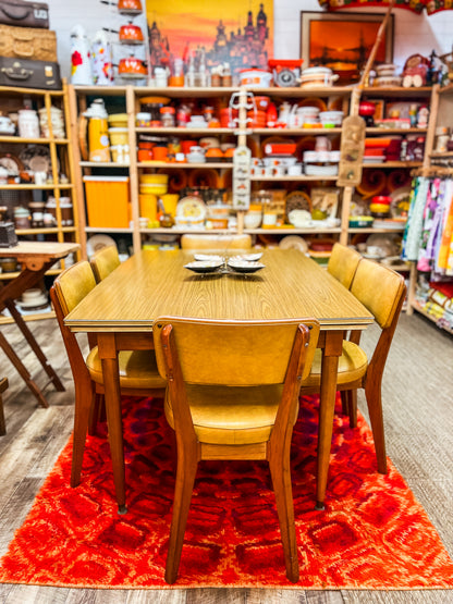 Extendable Dining Table & 6 Matching Chairs