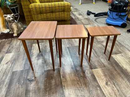 Nesting Table set of 3