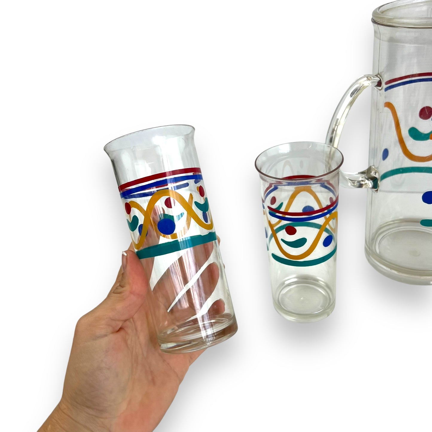 Mutli colour pattern plastic jug & 4 cups