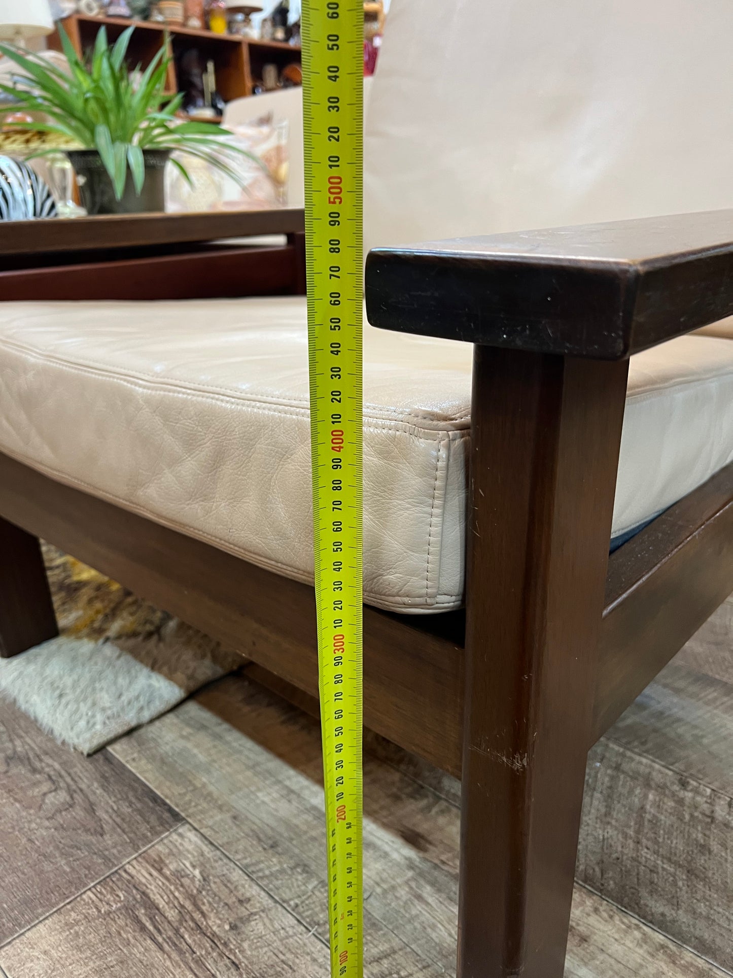 2.Single Lounge Chair Wooden Frame